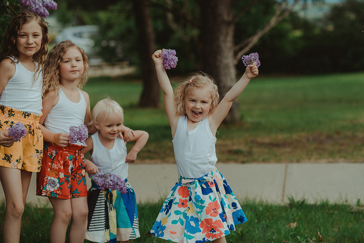 A Colourful Spring Family Session
